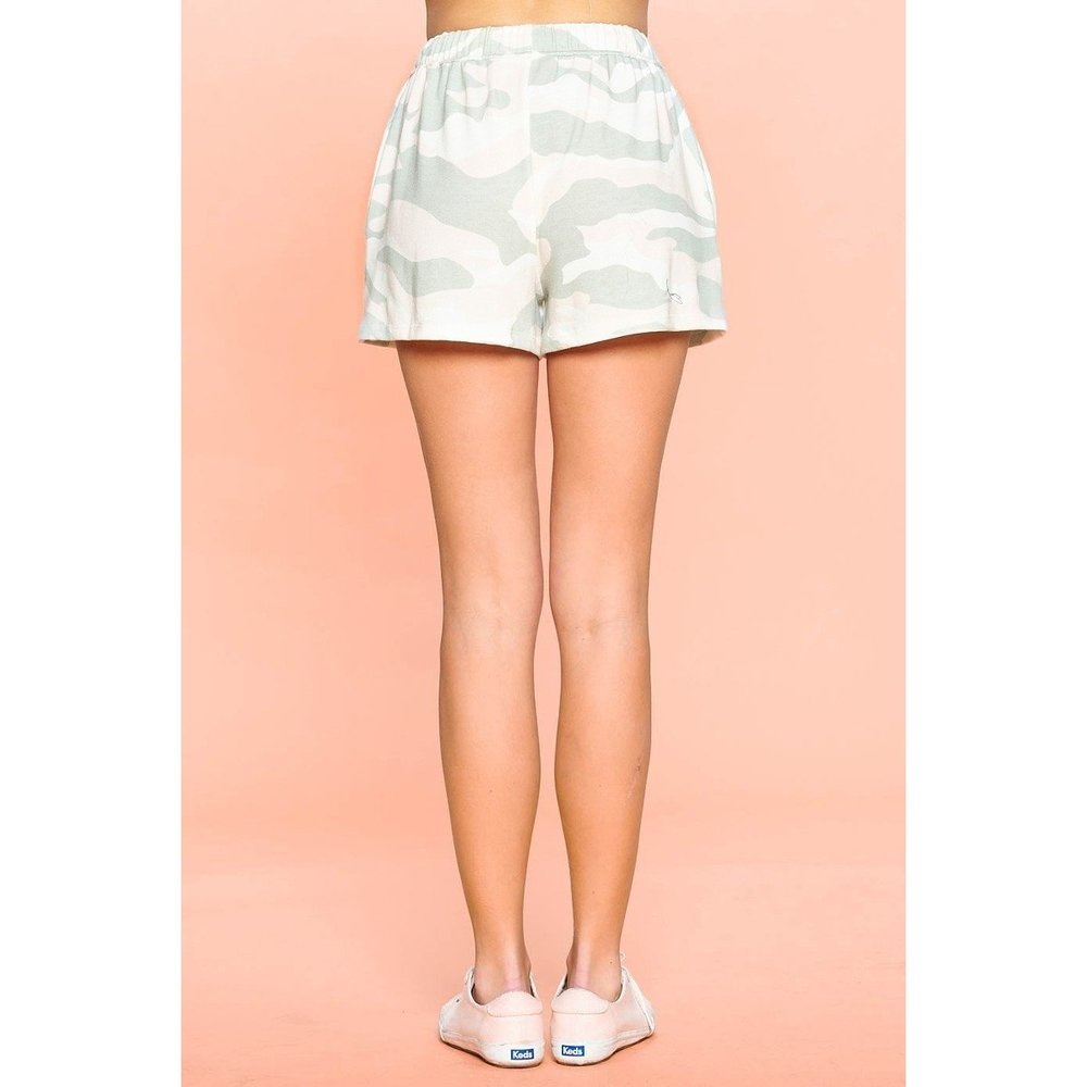 Camouflage Printed Hacci Jersey Shorts - Picture 3 of 6